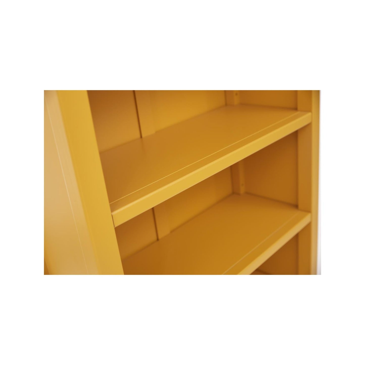Ready-to-assemble bookcase