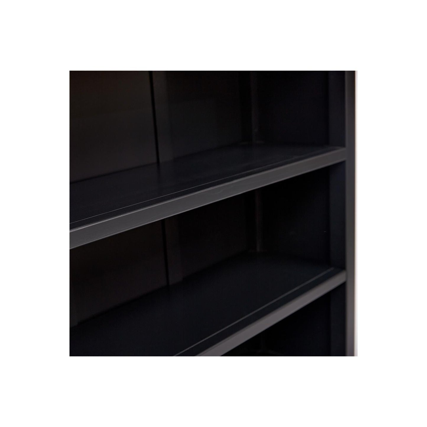 Ready-to-assemble bookcase