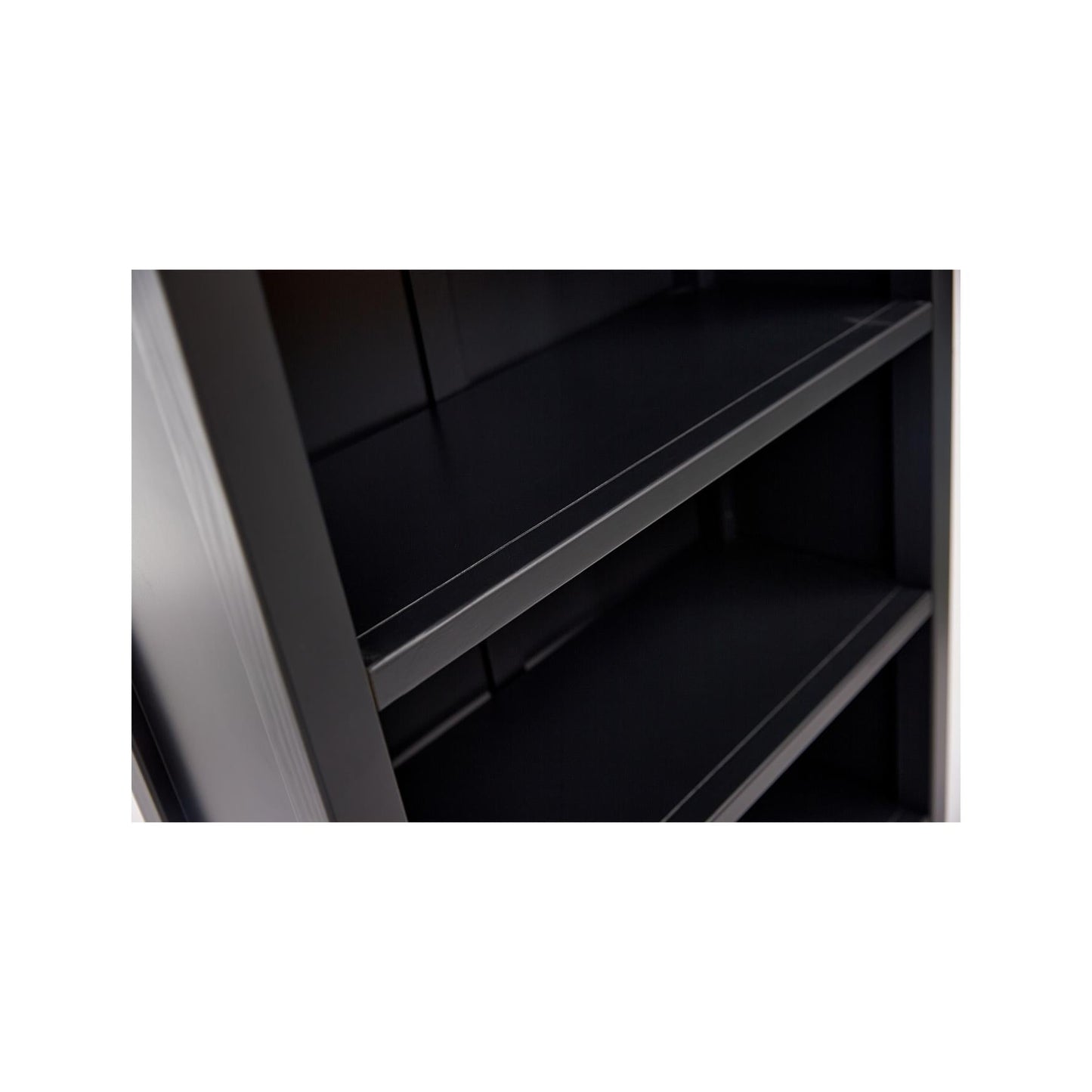Ready-to-assemble bookcase
