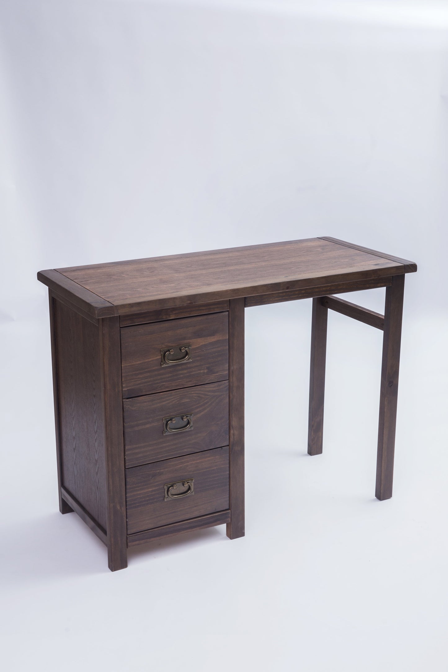 Ready-to-assemble solid wood desk