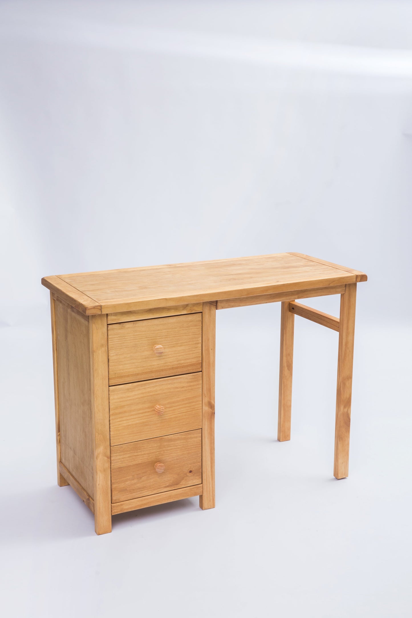 Ready-to-assemble solid wood desk