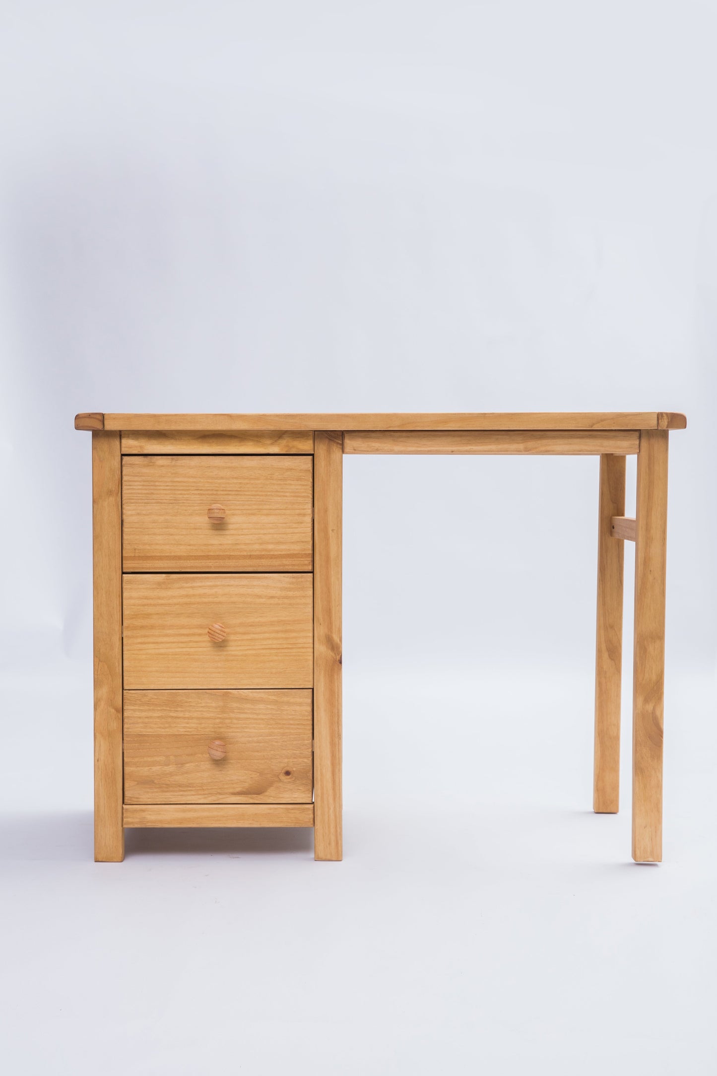 Ready-to-assemble solid wood desk