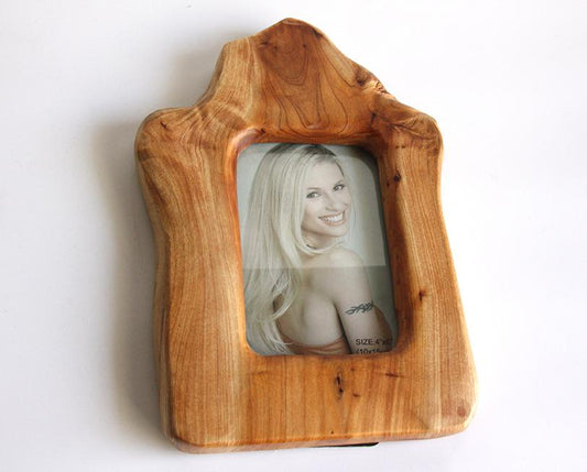 Hand-Crafted Root Wood Live Edge Picture Frame - 6" (4x6")